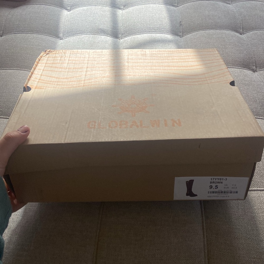 NWT Globalwin Women’s Quilted Knee High Riding Boots - Picture 5 of 5
